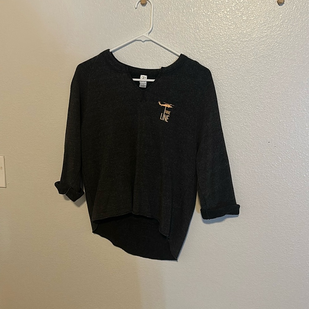 Women’s Nine Line Sweat shirt